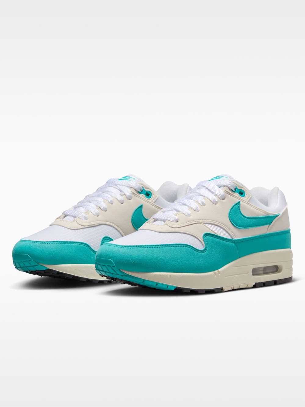 Nike Tennis Shoes